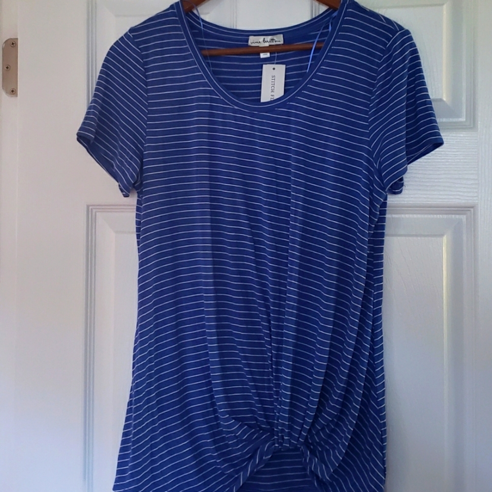 Ladies size S short sleeved top